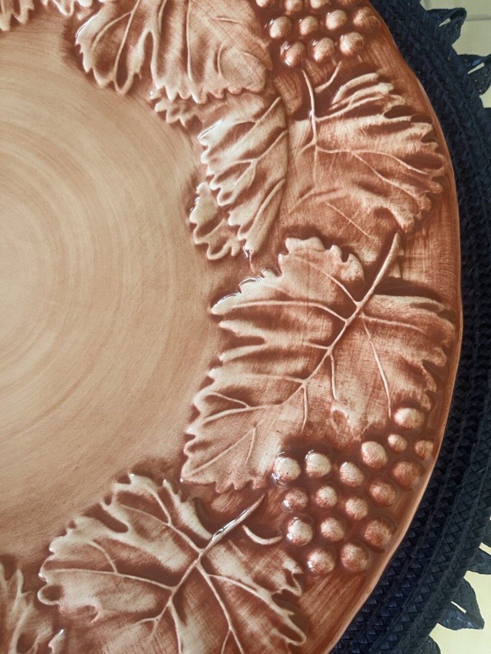 Williams Sonoma NAPA Terracotta Dinner Plate 11 1/2" Raised Grapes Grape Leaves - Picture 4 of 8